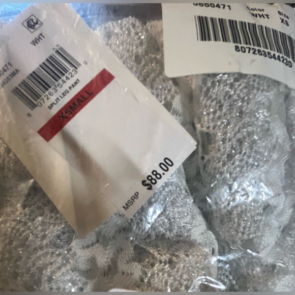 NWT BECCA • White Platinum Lace Crochet Cover Up Pant - Picture 8 of 9